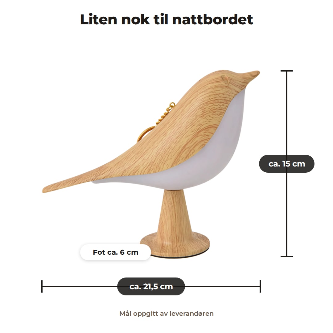 Mål: ca. 15 cm høy, ca. 21,5 cm lang og fot på ca. 6 cm