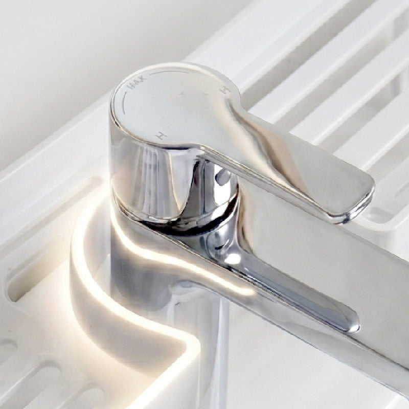Kranhylle uten boring – smart oppbevaring rundt kranen