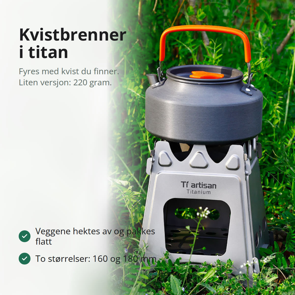 Kvistbrenner i titan i gresset med en turkjele stående på gryteholderne