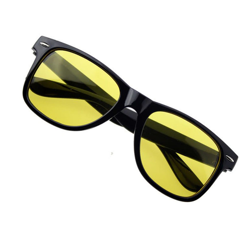 Wayfarer-modellen liggende med stengene brettet ut