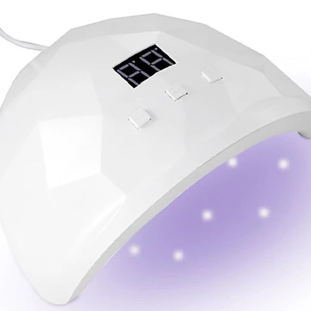 Neglelampe med display og lyset slått på