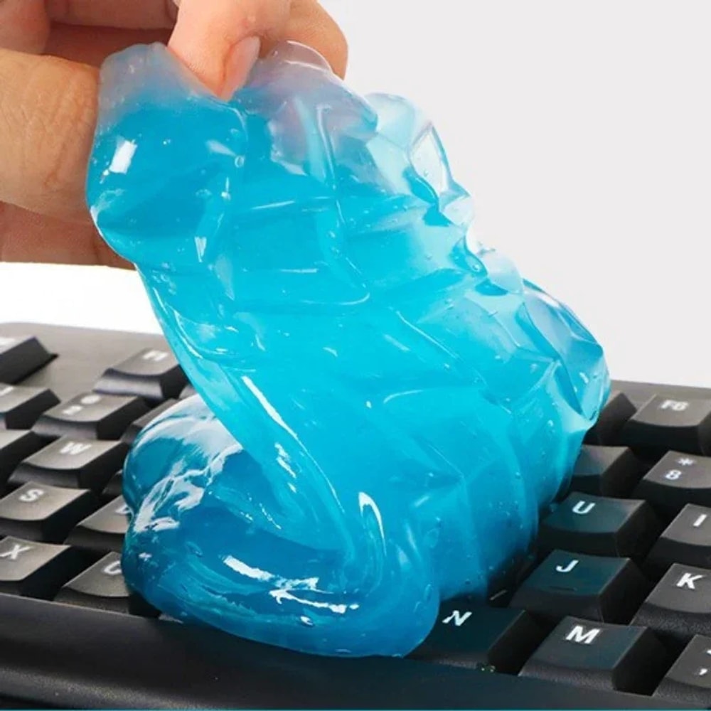 Rengjøringsgel på et tastatur
