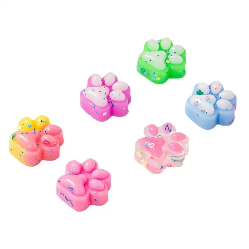 Squishy-kattepoter i ulike farger