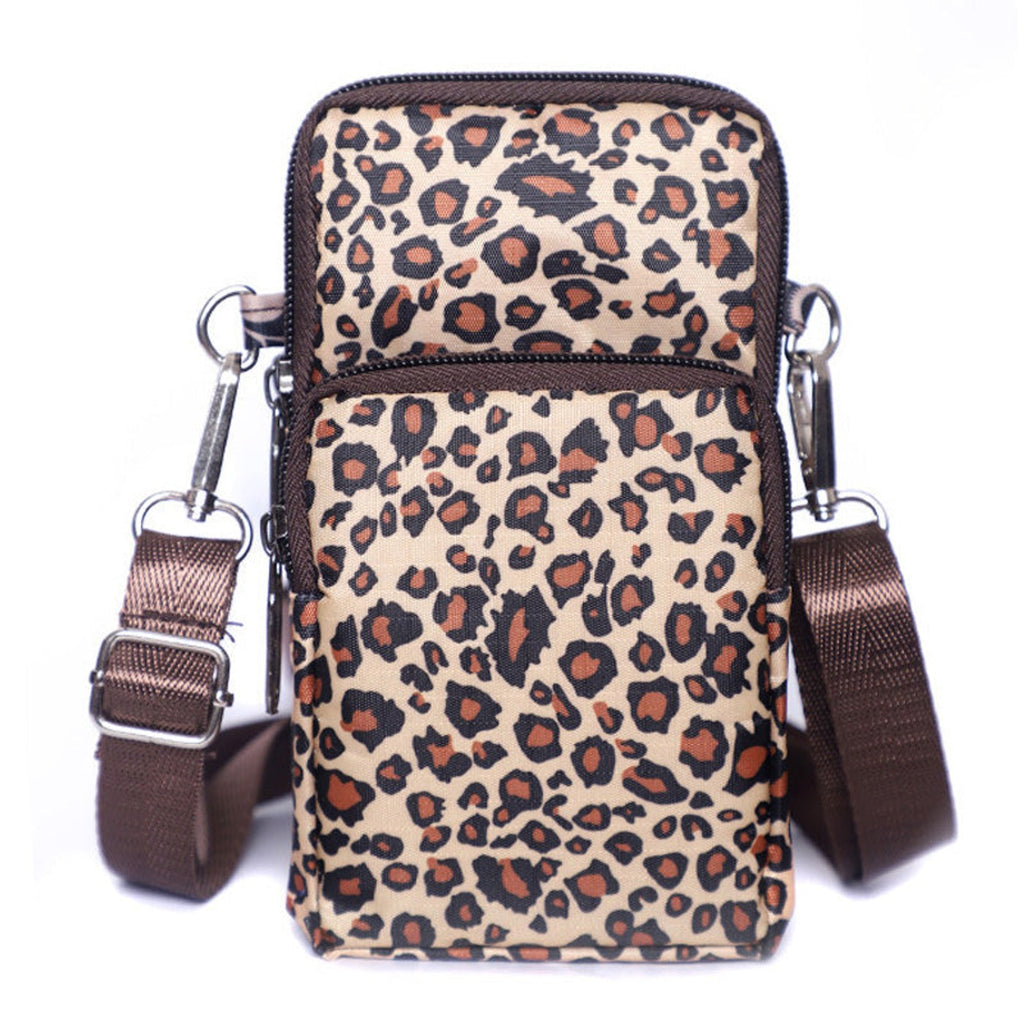 Miniveske i leopardmoenster
